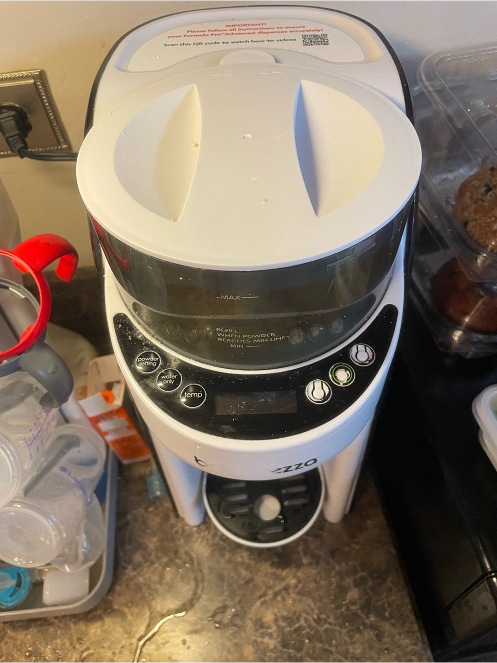 White Smart Formula Milk Maker